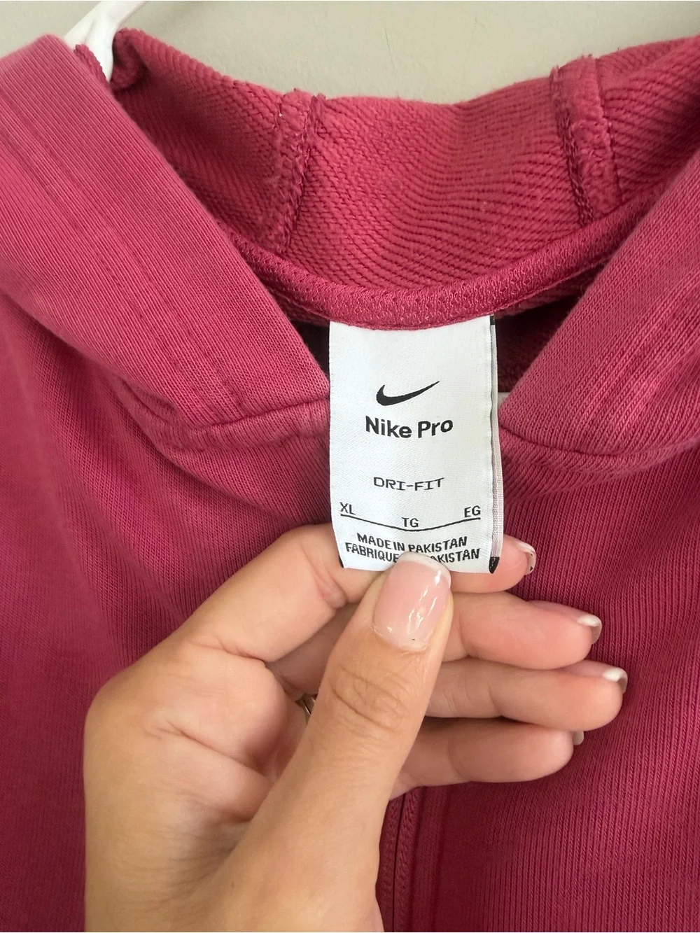 Nike features pro